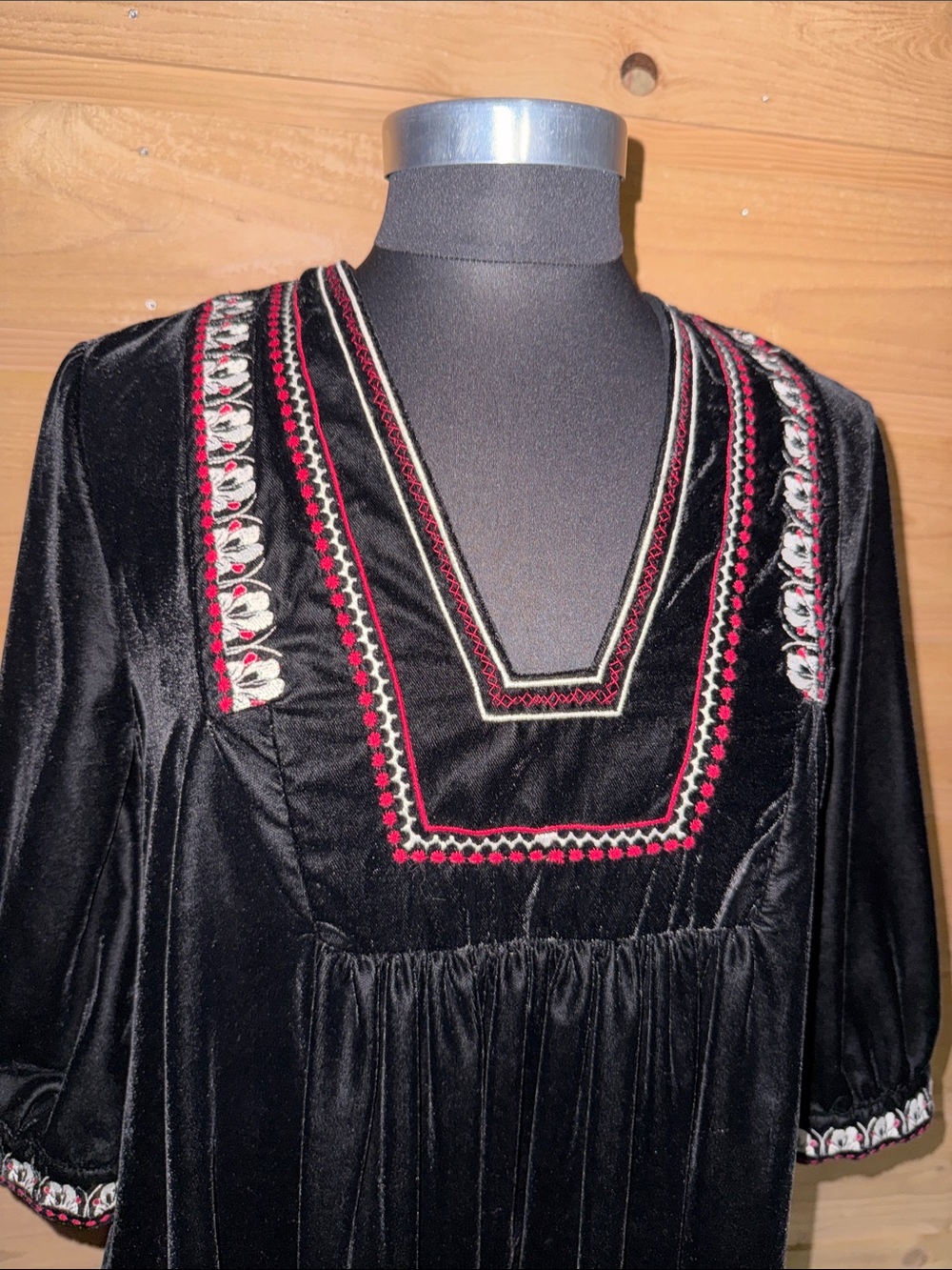 Black Velvet Boho Dress with Red & White Embroidery pockets size EU34 : US 2/4 - Picture 2 of 15